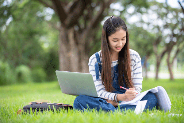 Học đại học trực tuyến giúp chủ động về thời gian và địa điểm